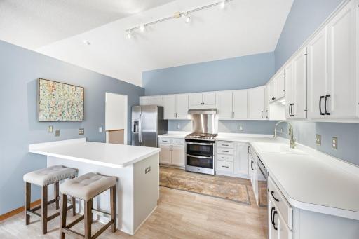 6108 Creek Line Drive, Minnetonka, MN 55345