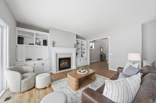 3868 Green Heights Trail SW, Prior Lake, MN 55372