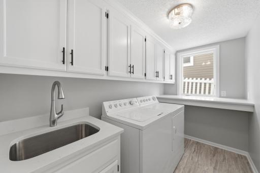 3868 Green Heights Trail SW, Prior Lake, MN 55372