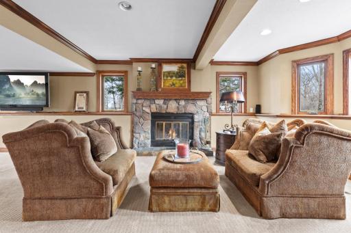 2890 Autumn Woods Drive, Chaska, MN 55318