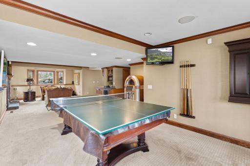 2890 Autumn Woods Drive, Chaska, MN 55318