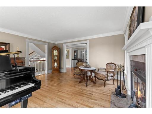 2890 Autumn Woods Drive, Chaska, MN 55318