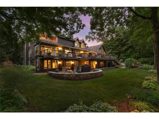2890 Autumn Woods Drive, Chaska, MN 55318