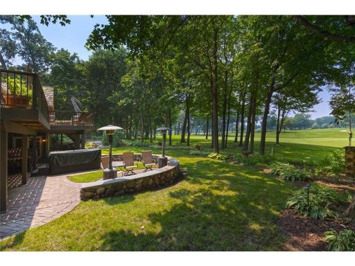 2890 Autumn Woods Drive, Chaska, MN 55318