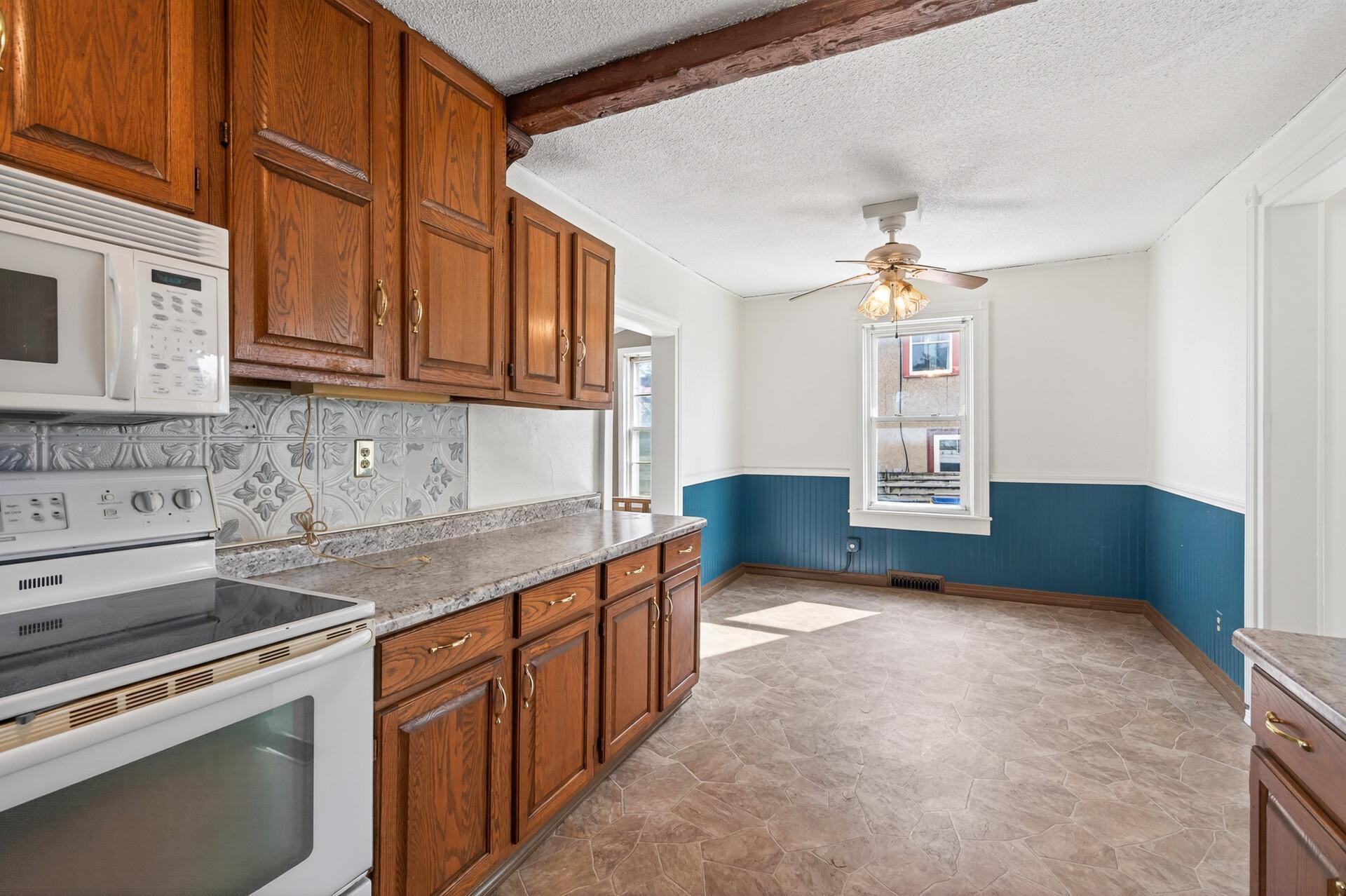Kitchen & Dining Room