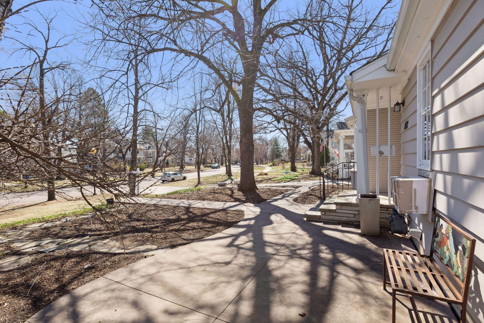 4012 Linden Hills Boulevard - Spacecrafting - 0012.jpg