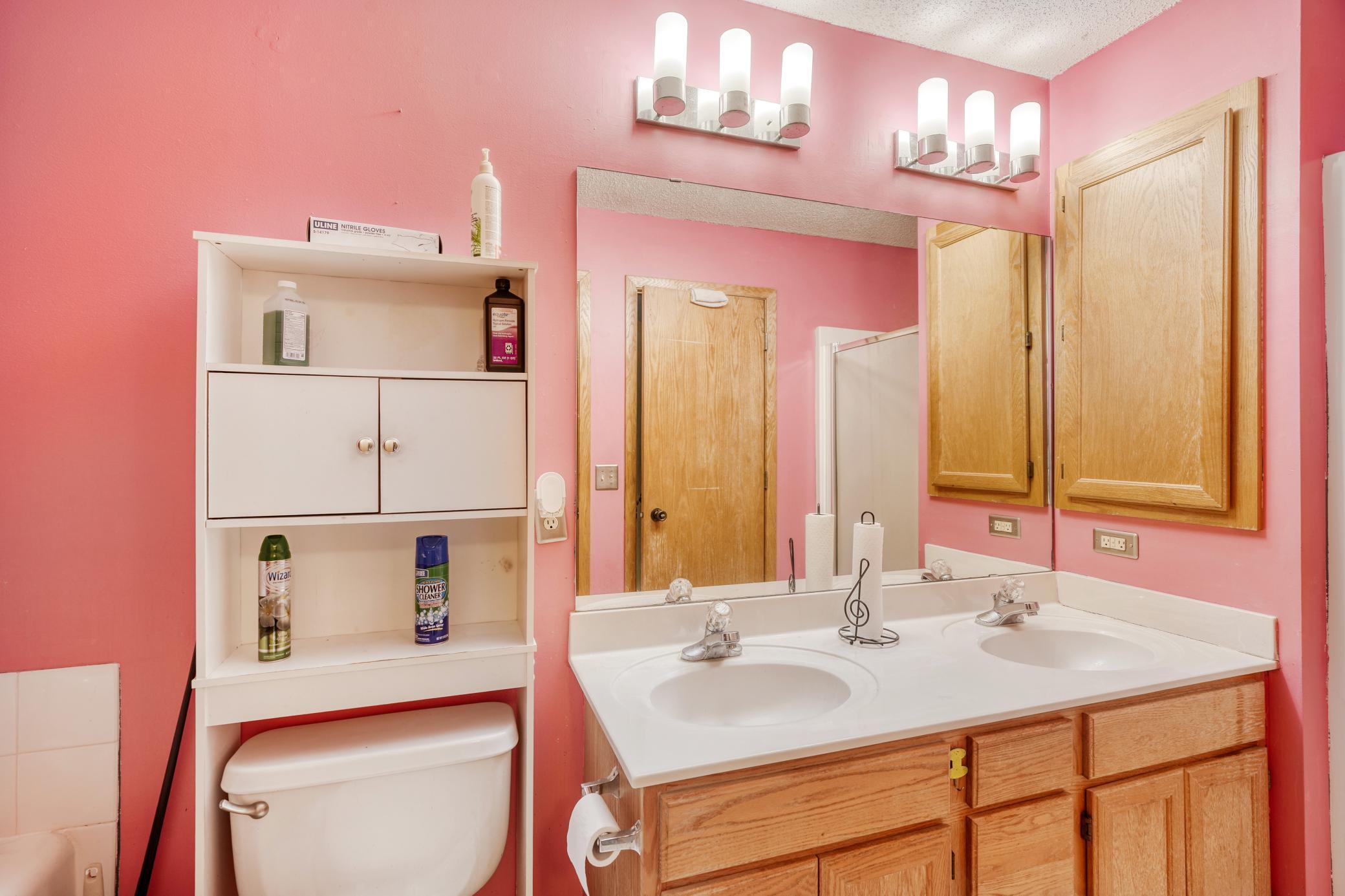 8731 Bechtel Ave.jpg