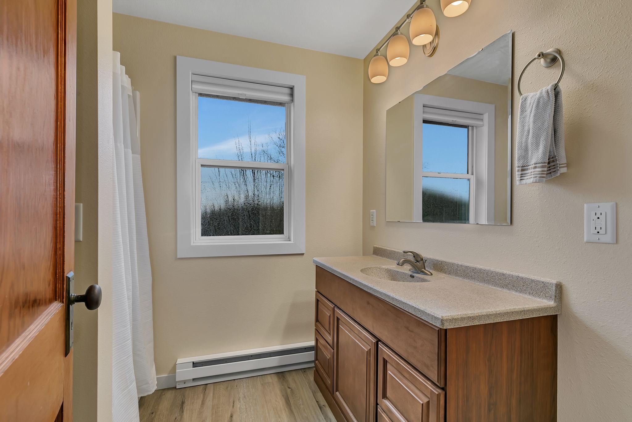 Upper Level 3/4 Bath