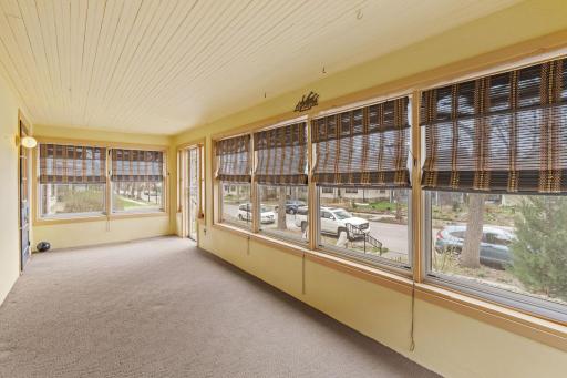 imagine enjoying your morning coffee in east facing porch with loads of windows
