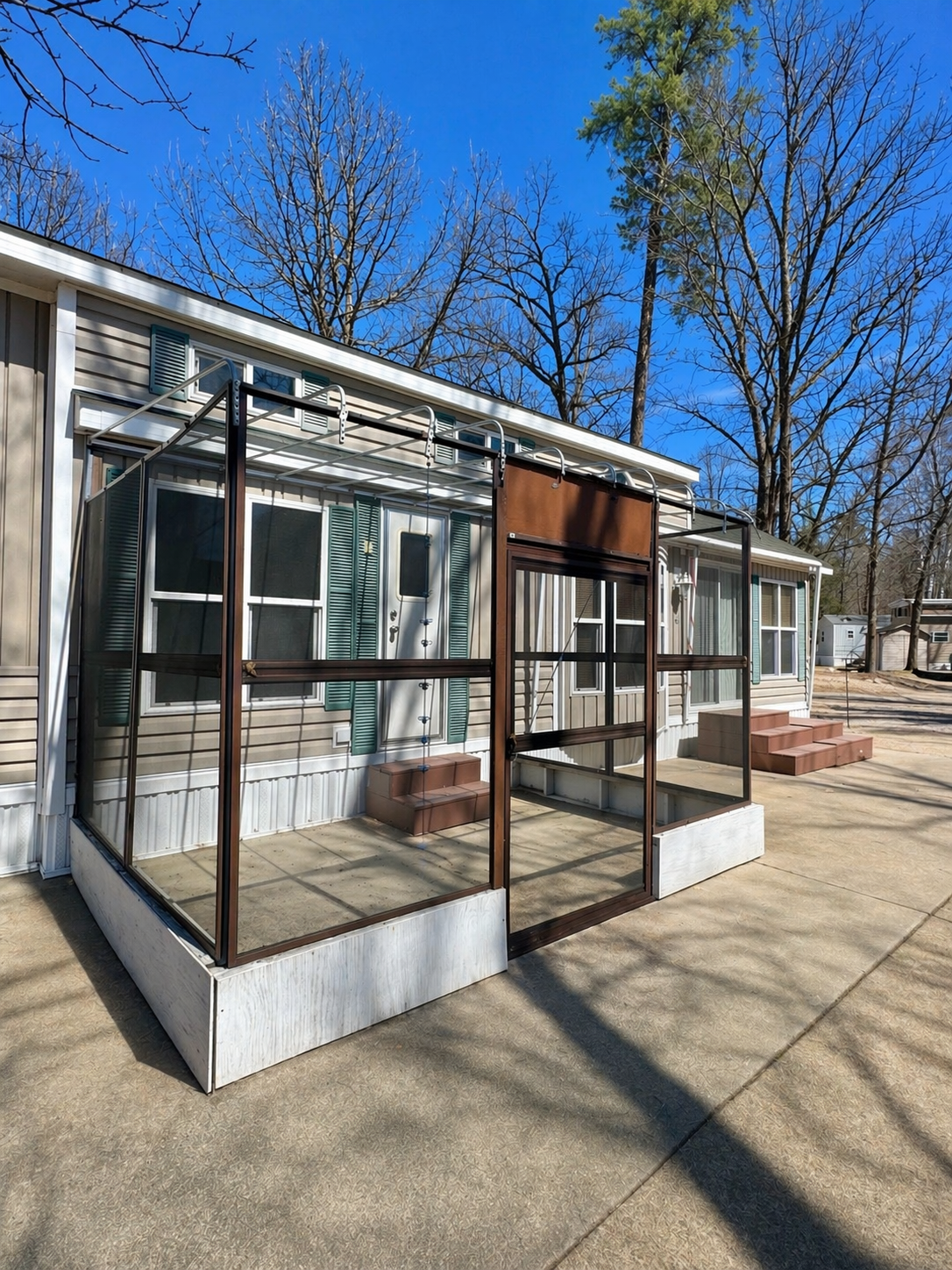 Screen Porch & Patio