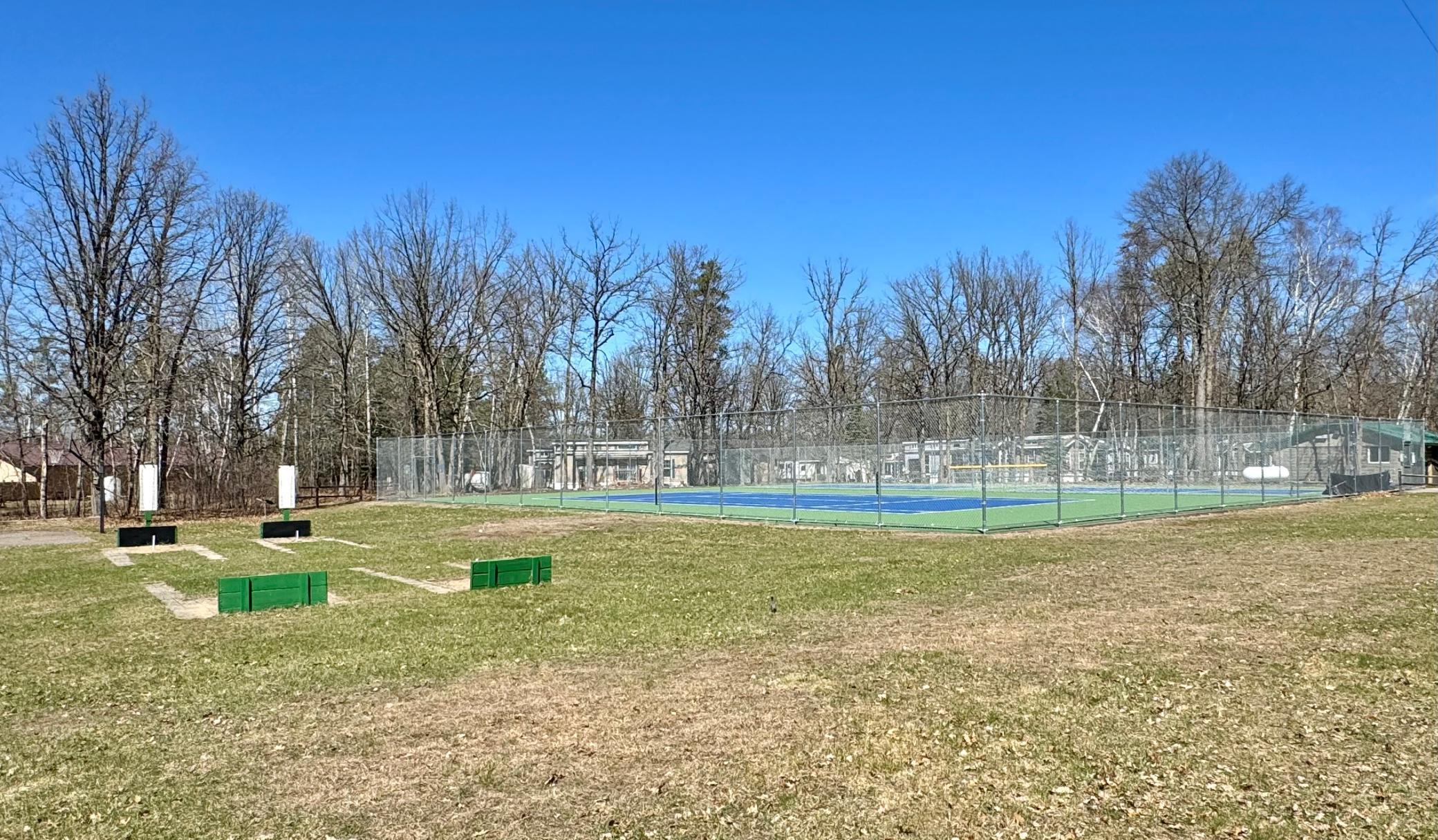 Horseshoes & Tennis Courts