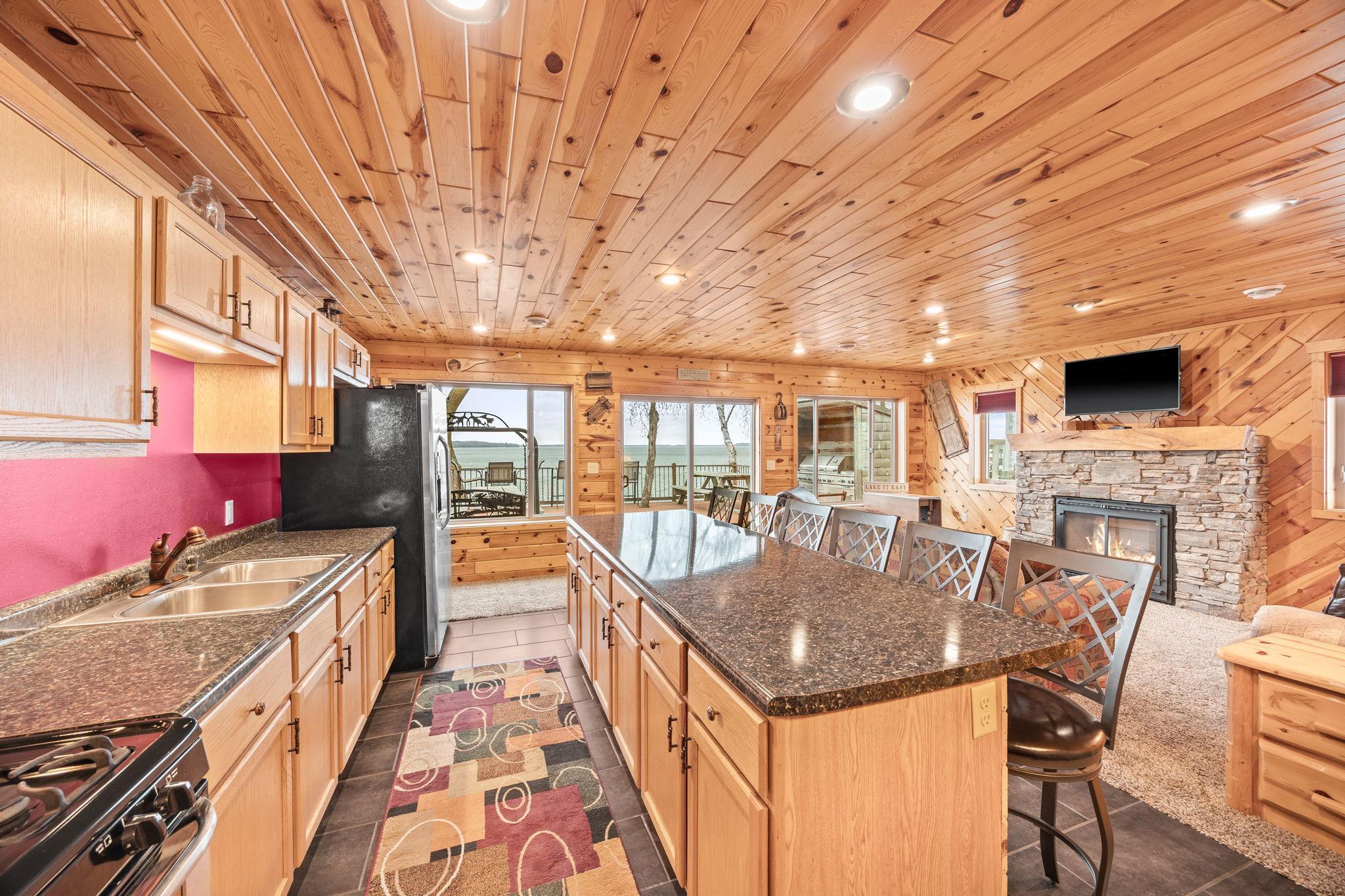 Wall of windows for lake views