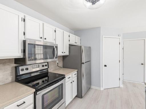 11011 Oregon Curve, Minneapolis, MN 55438