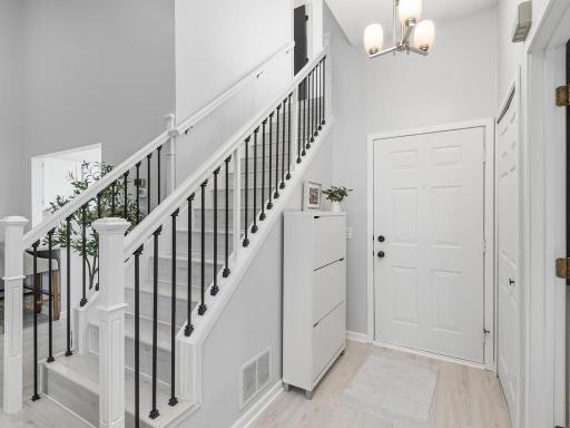 11011 Oregon Curve, Minneapolis, MN 55438