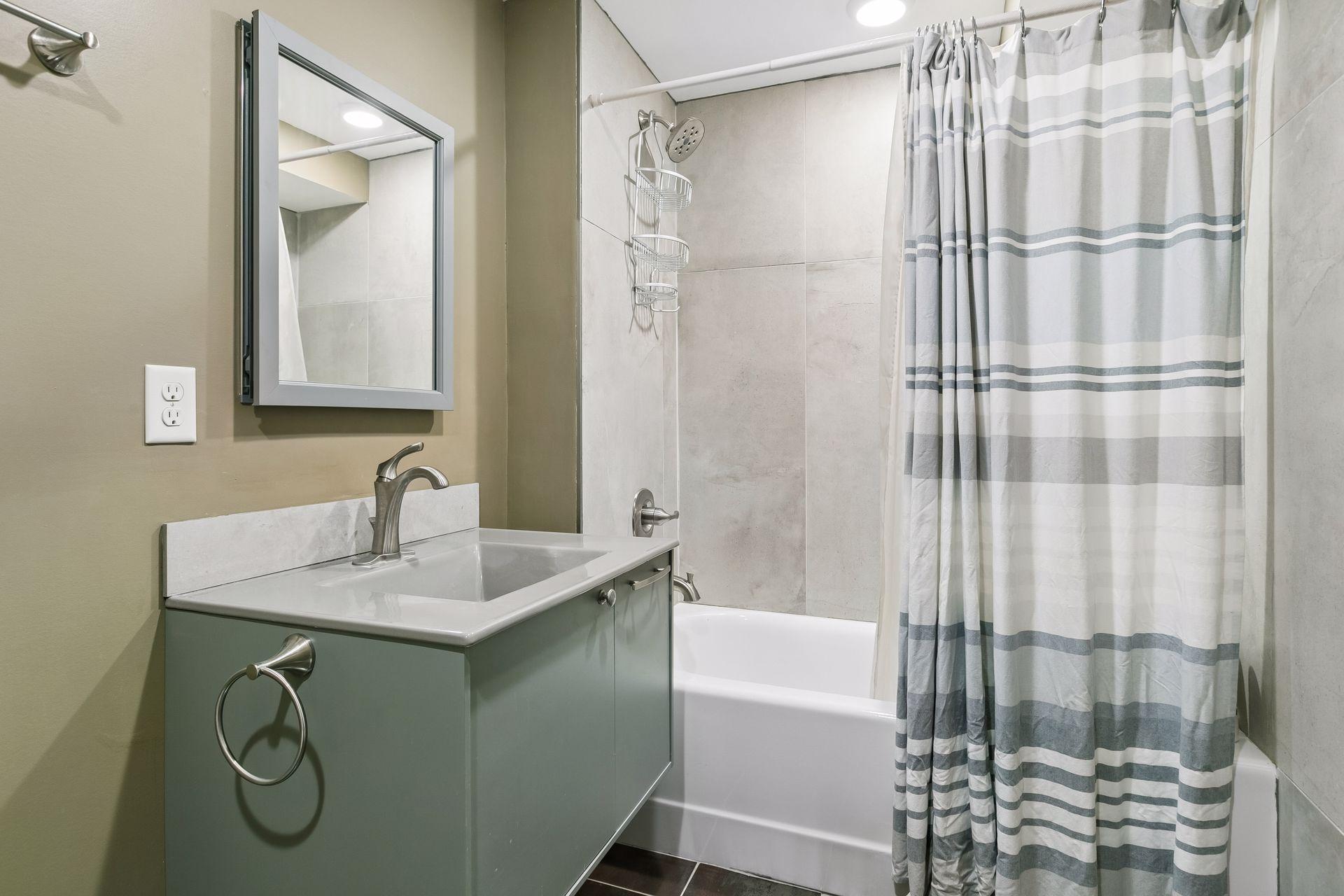 Full basement bath