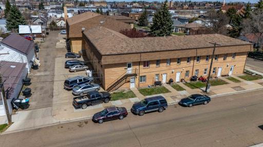 130 1st Avenue SE, Dickinson, ND 58601