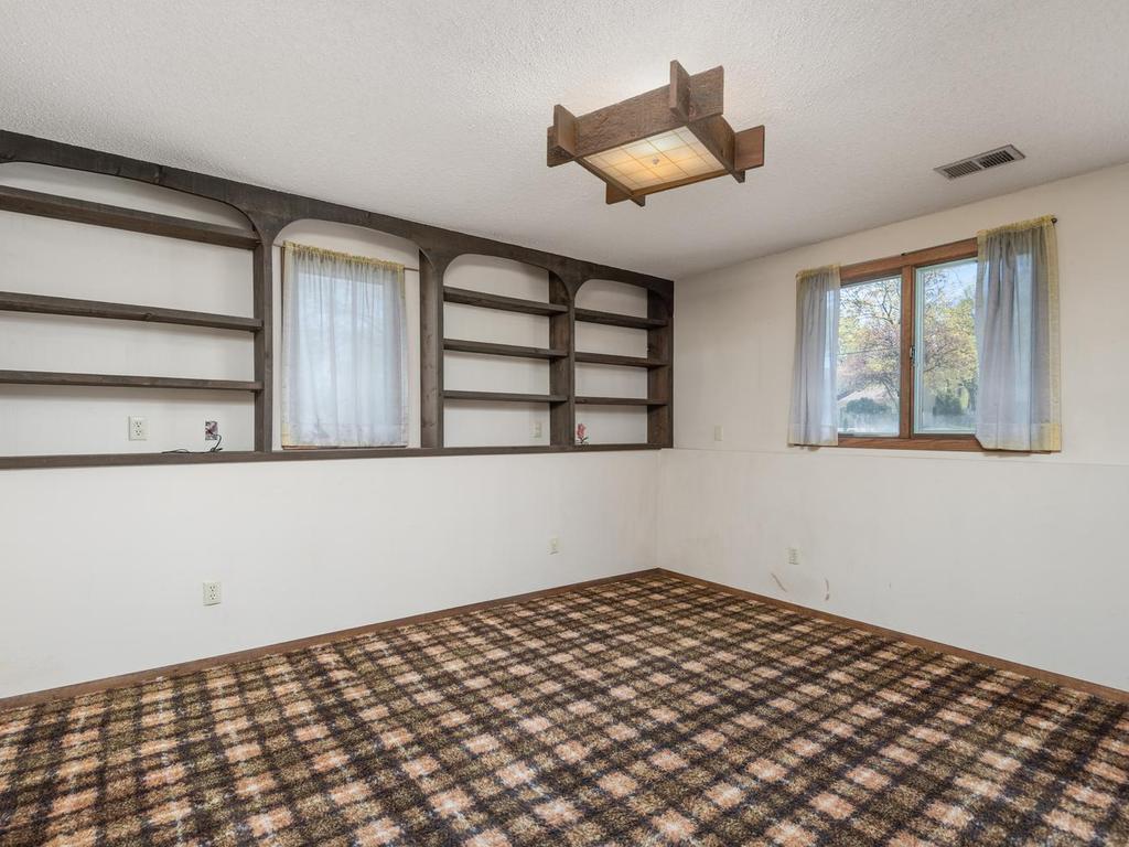 Lower level Bedroom 4