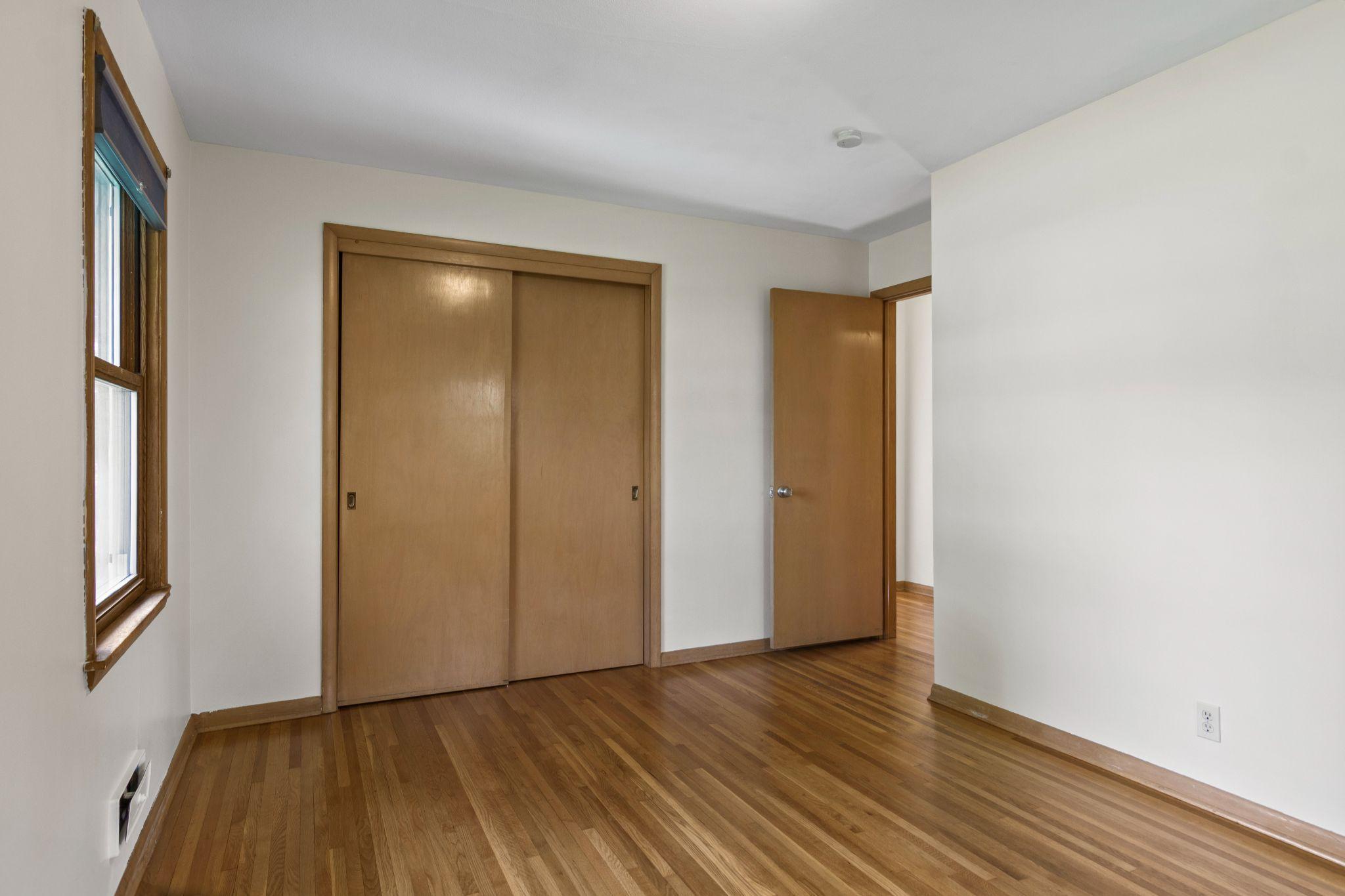 8308 dupont ave s - 212.jpg