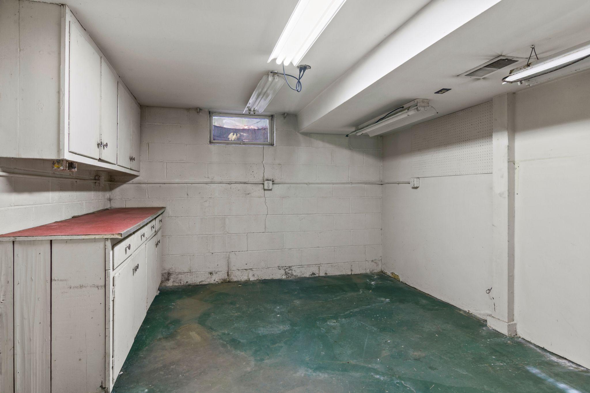 8308 dupont ave s - 230b.jpg