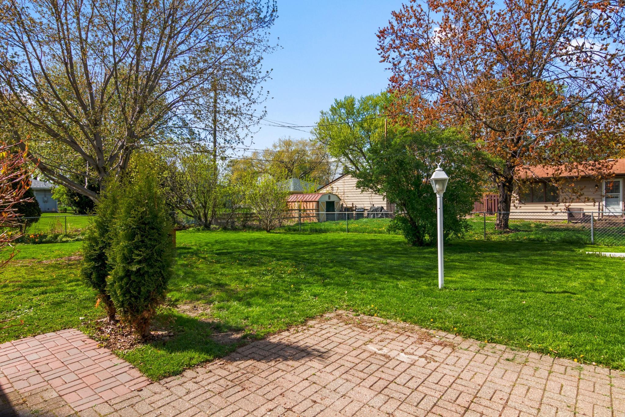 8308 Dupont Ave S - 406.jpg