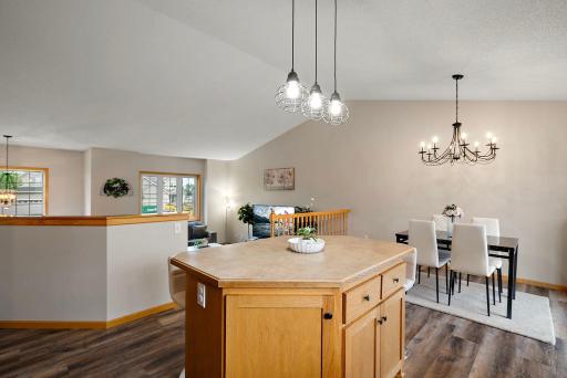 7331 Lamont Avenue NE, Albertville, MN 55301