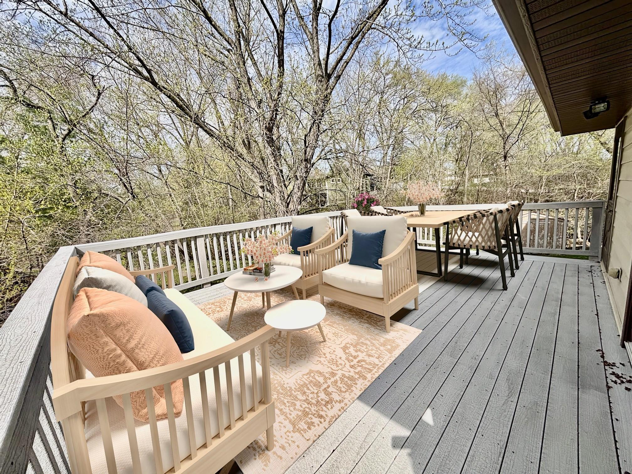 SPACIOUS DECK!
