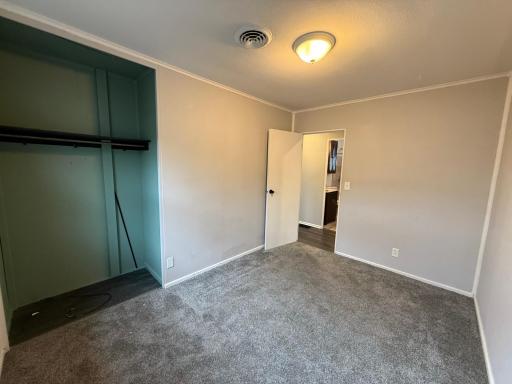 6725 W Verona Court, Milwaukee, WI 53219