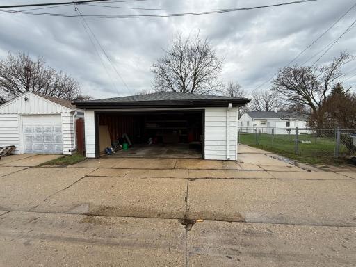 6725 W Verona Court, Milwaukee, WI 53219