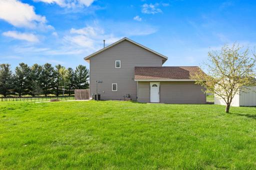 1375 Alton Lane, Hammond, WI 54015