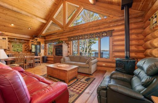 51748 Pine Point Lane, Bigfork, MN 56628