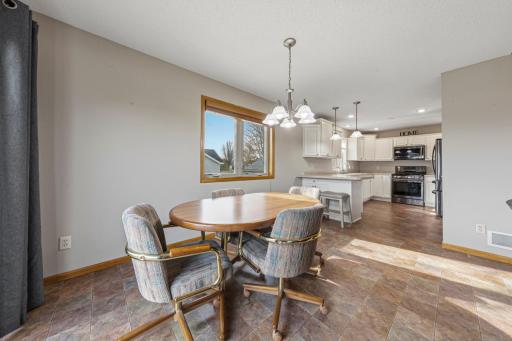 1255 Cottage Lane SE, Owatonna, MN 55060