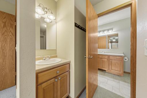1255 Cottage Lane SE, Owatonna, MN 55060