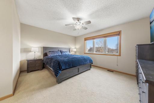 1255 Cottage Lane SE, Owatonna, MN 55060