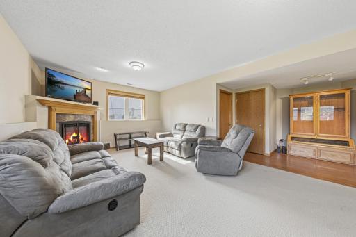 1255 Cottage Lane SE, Owatonna, MN 55060