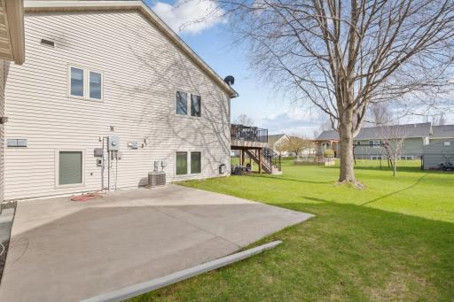 1255 Cottage Lane SE, Owatonna, MN 55060