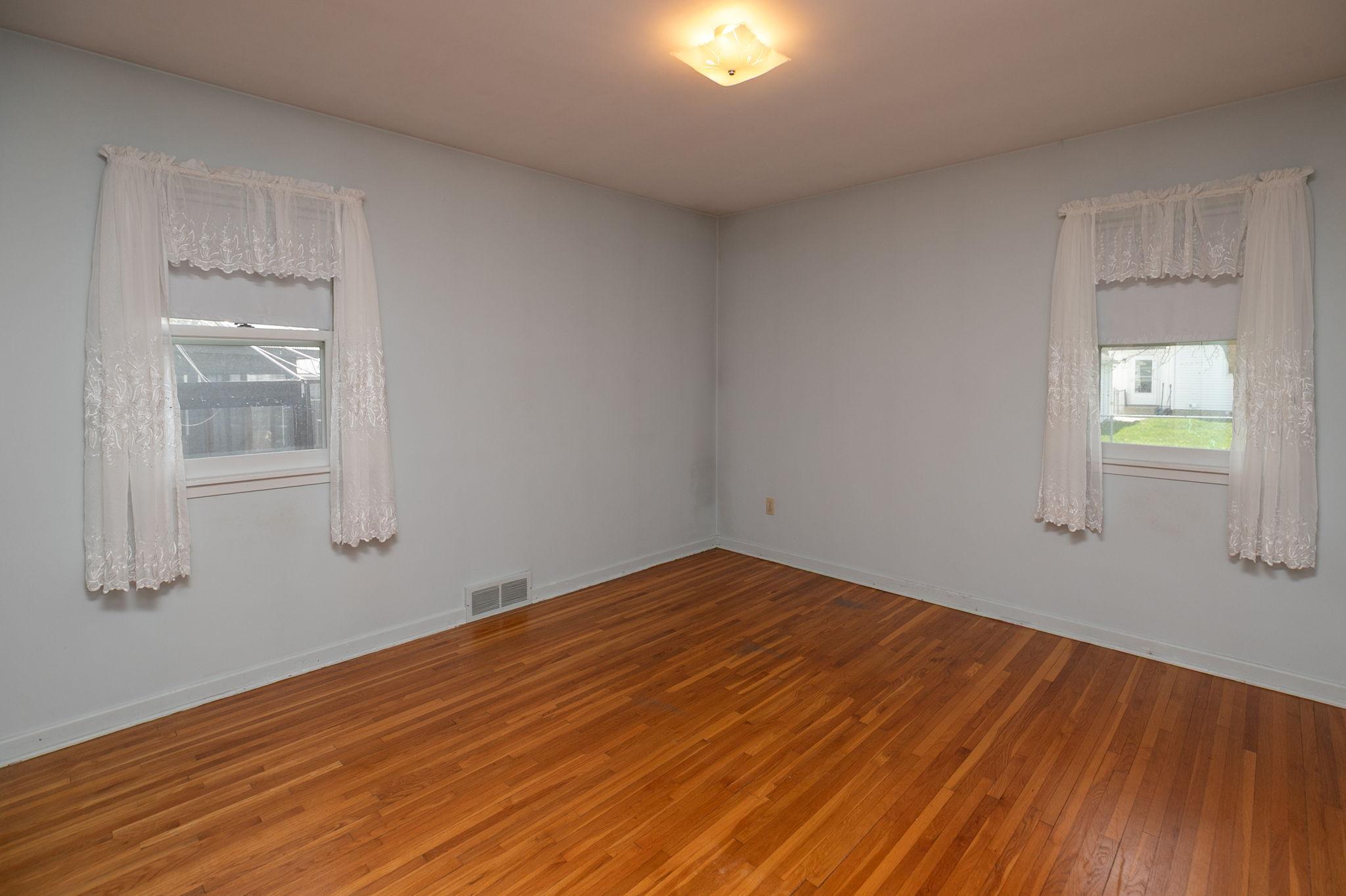 11-web-or-mls-11-Bedroom 1.jpg