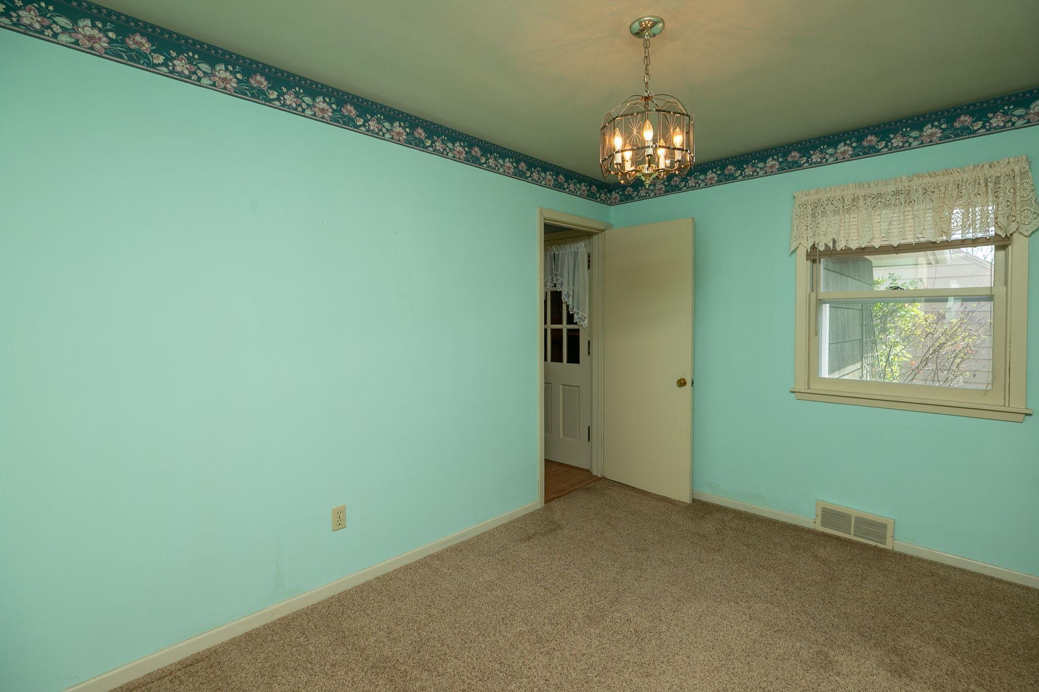 15-web-or-mls-15-Bedroom 3.jpg