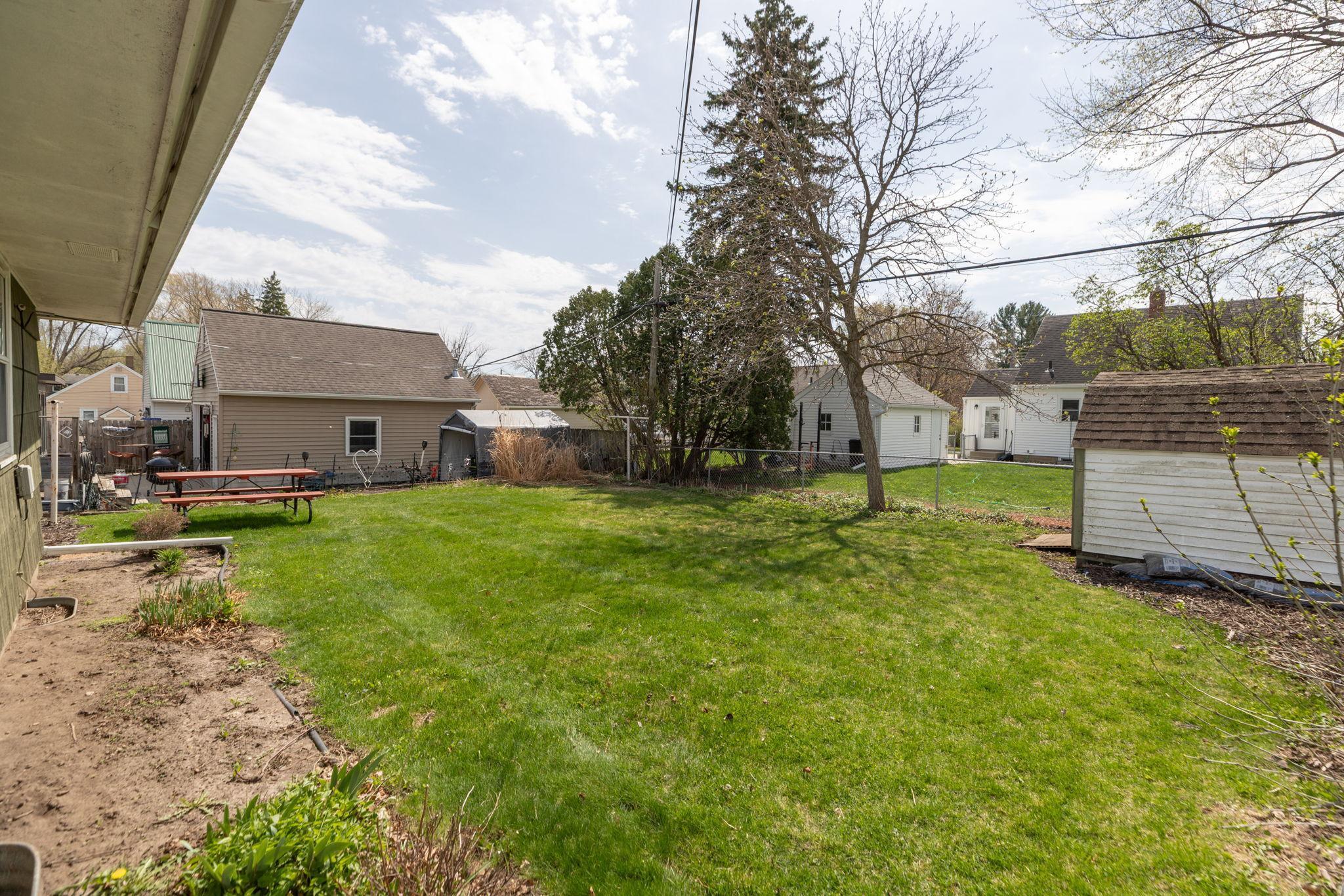 29-web-or-mls-29-Back View.jpg