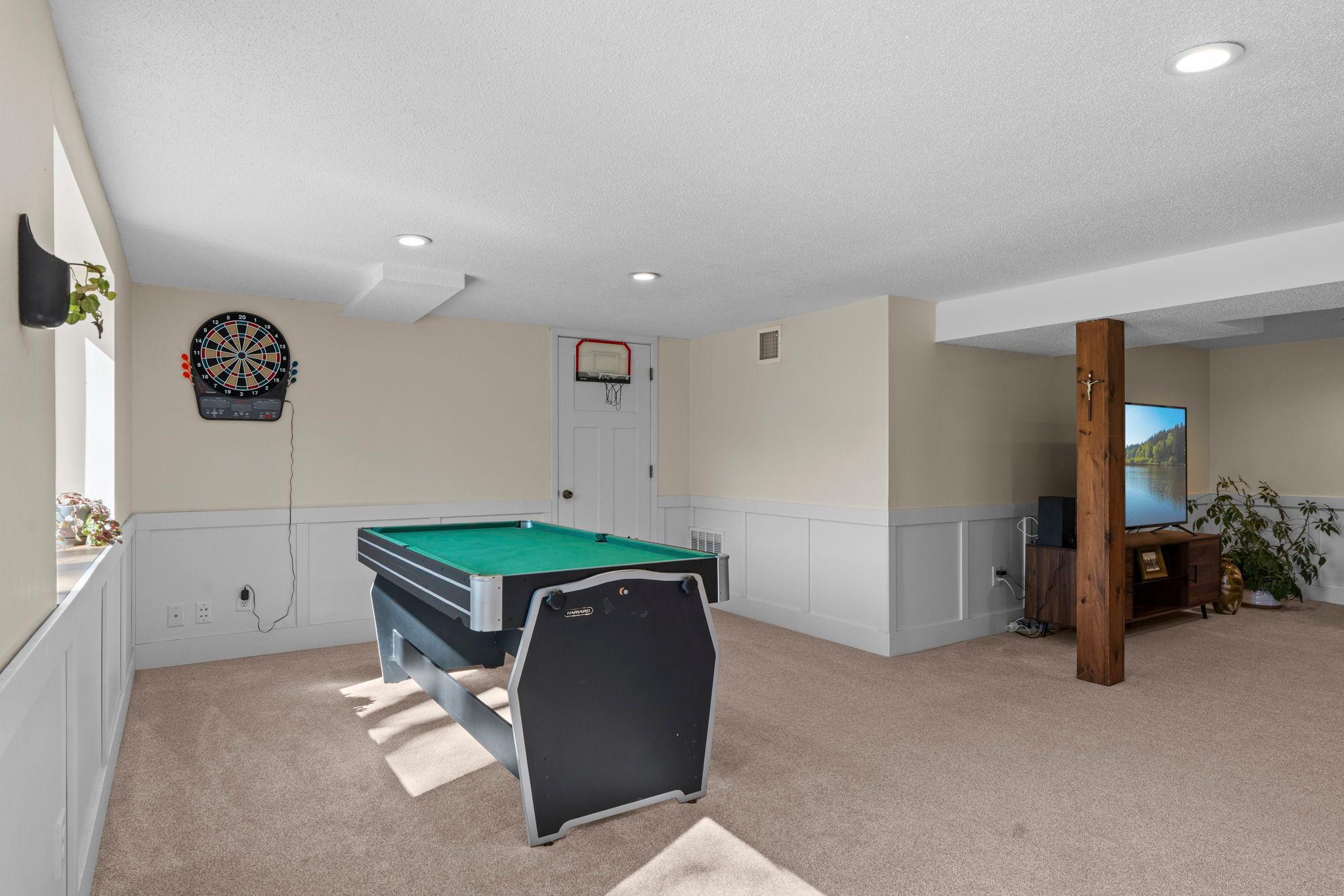 Recreation room - Lower level