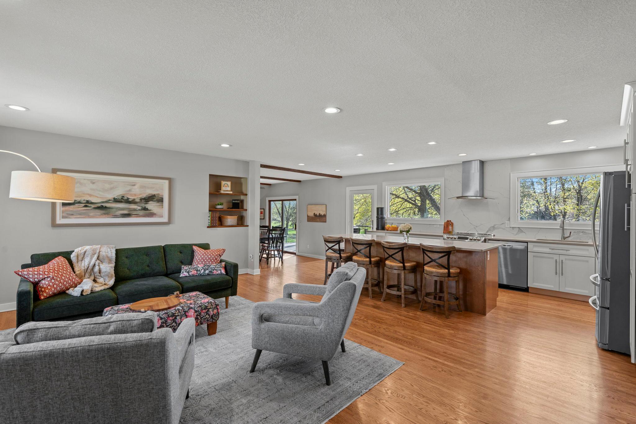 Living room/Kitchen