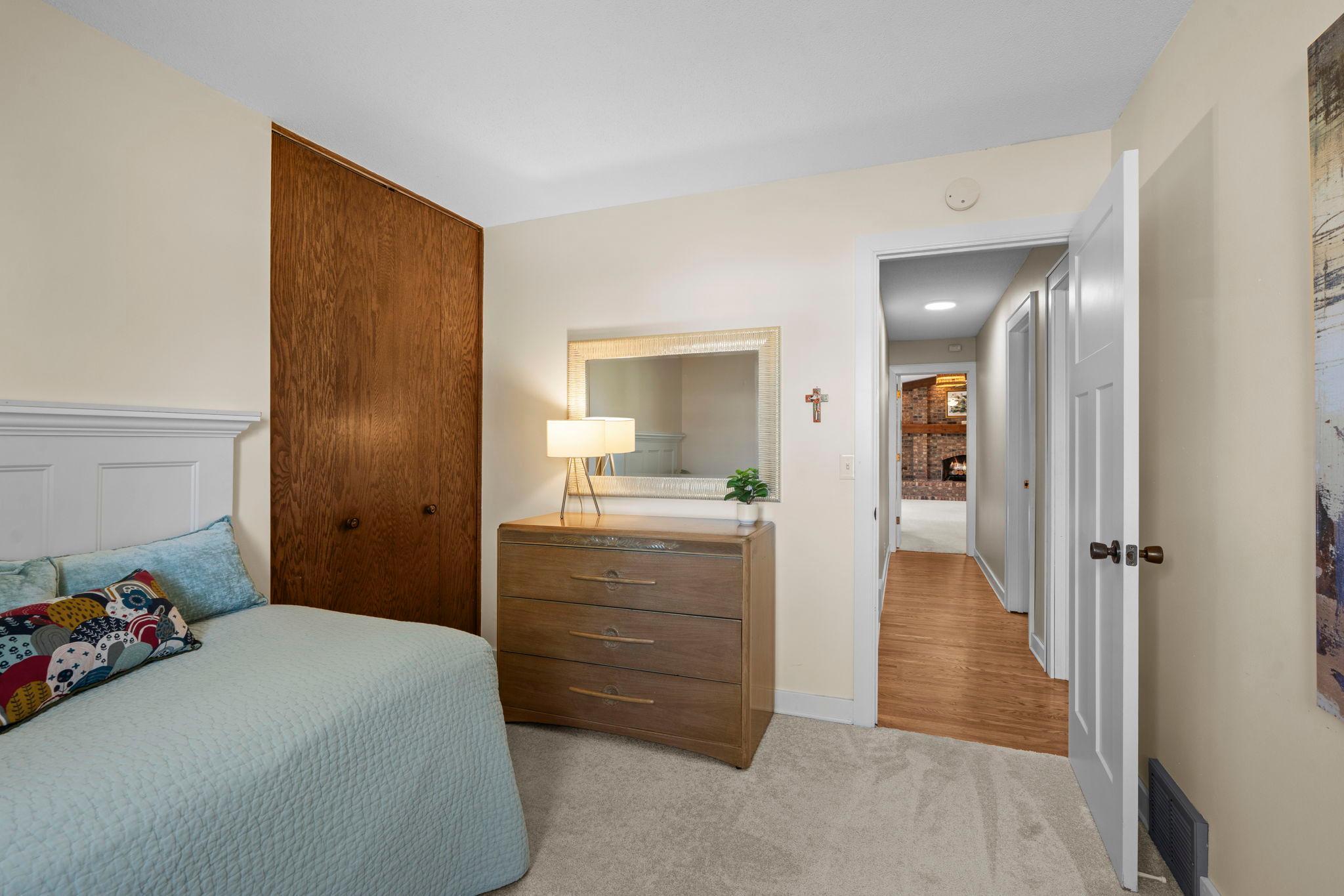 Bedroom 4 - Floor to ceiling closet