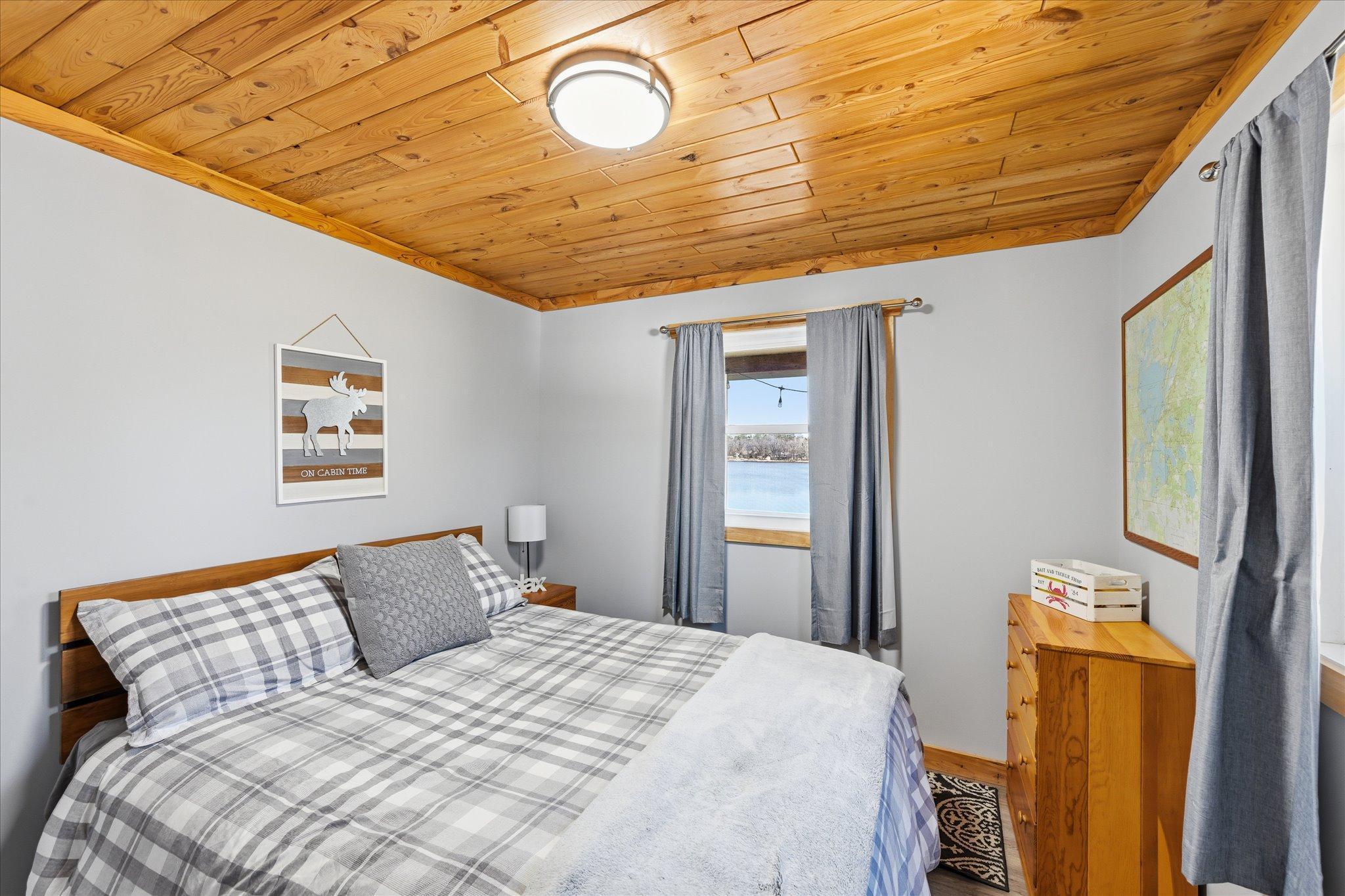 Plenty of space for a large bed, furniture and room to move!