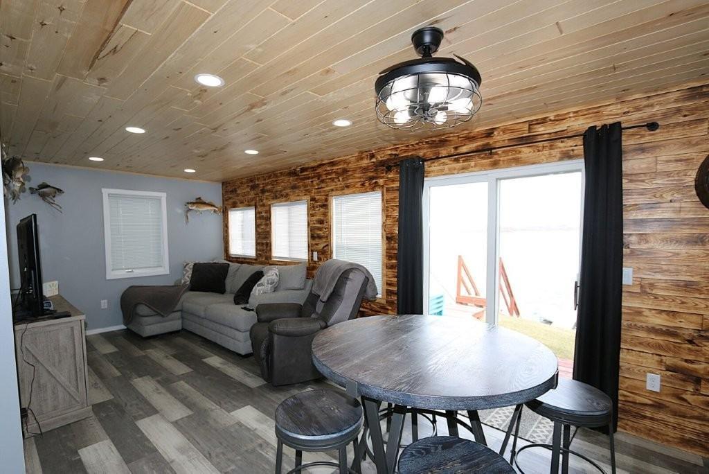 Patio door to deck.jpg