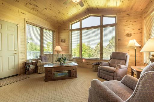 14124 E Eagle Lake Road, Battle Lake, MN 56515