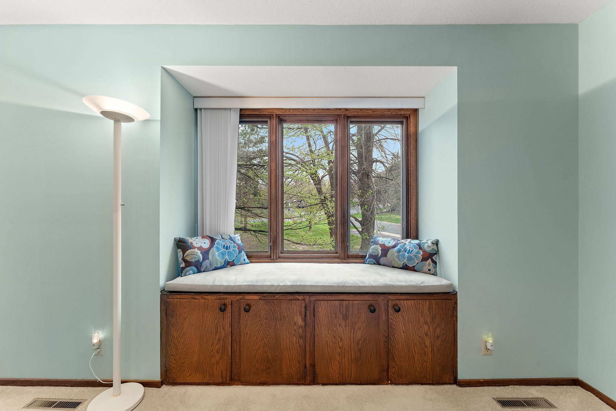 Window Seat and Built-in Storage