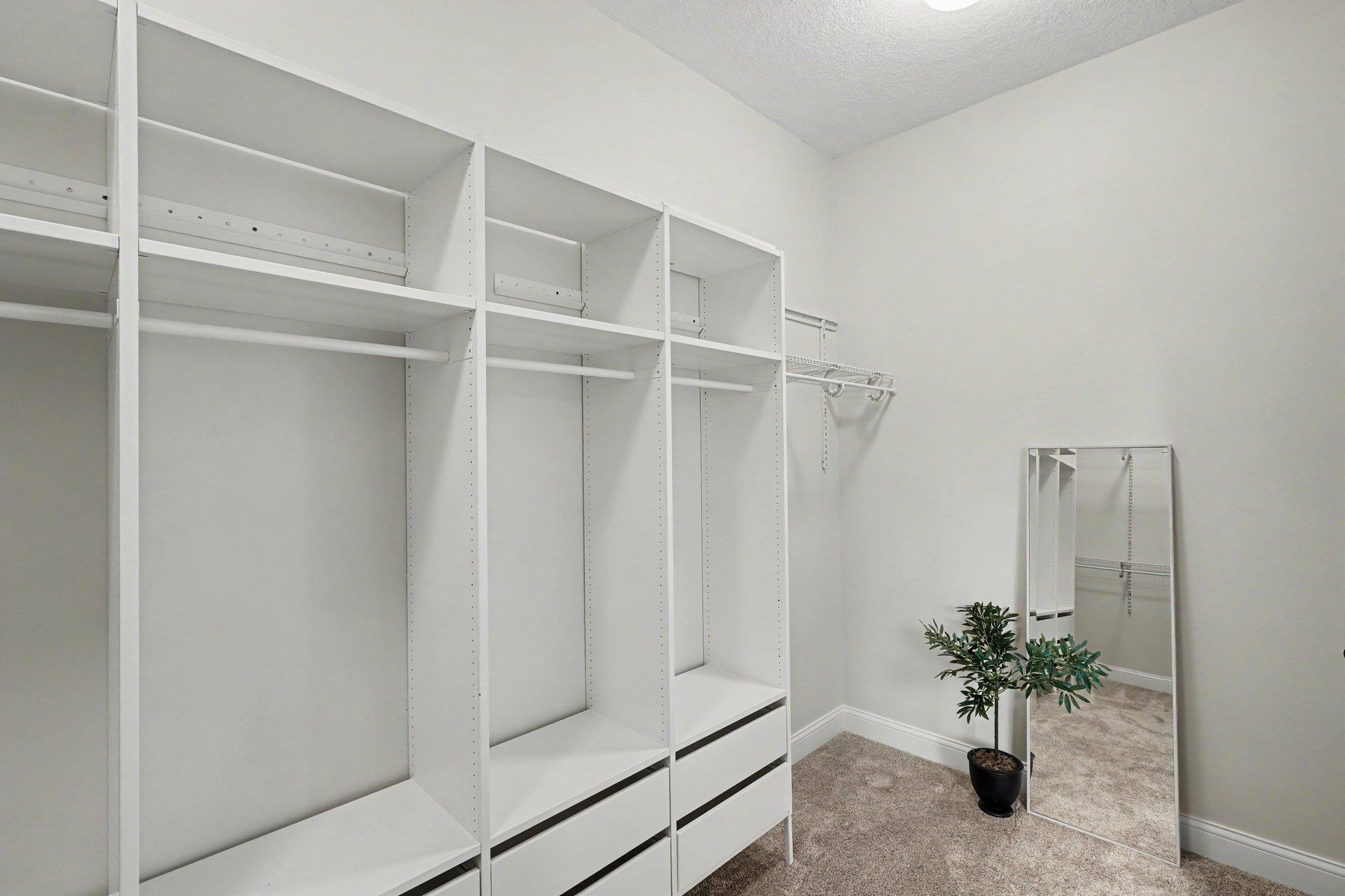 Large primary walk-in closet