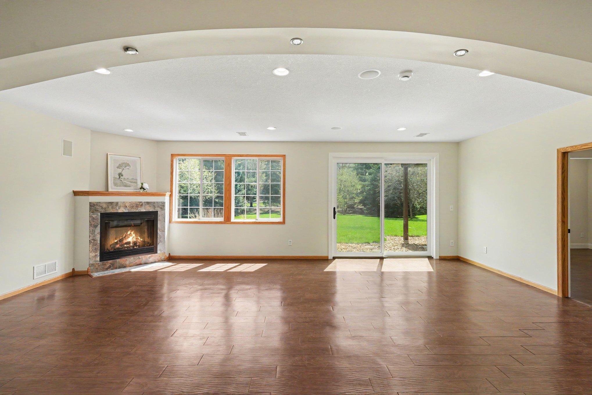 Love the arched details