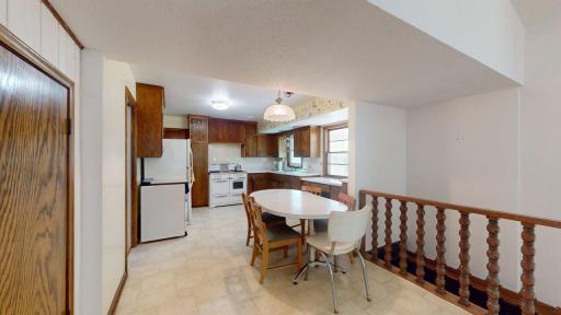 Eat-in kitchen