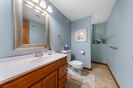 1840 Field Stone Avenue SE, Owatonna, MN 55060