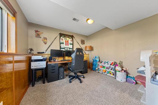 1840 Field Stone Avenue SE, Owatonna, MN 55060
